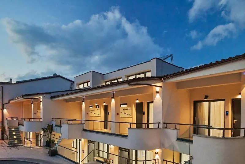 Melite Luxury Rooms & Apartments Paliouri