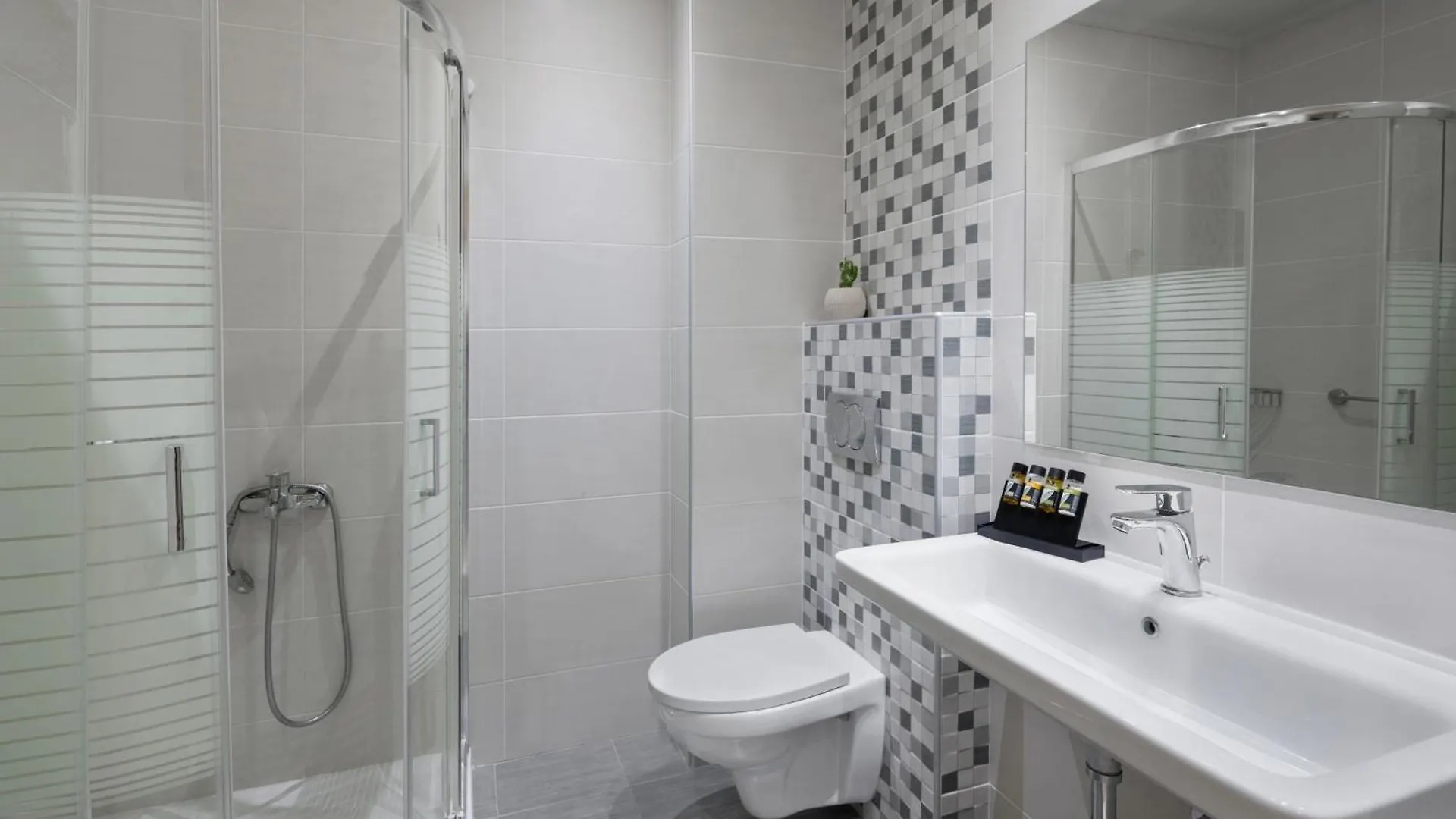 Melite Luxury Rooms & Apartments Paliouri